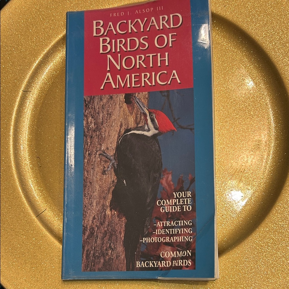 Backyard Birds of North America Coffee Table Book